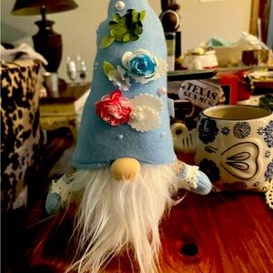 noelta blue gnome plush 13 inches tall weighted bottom new